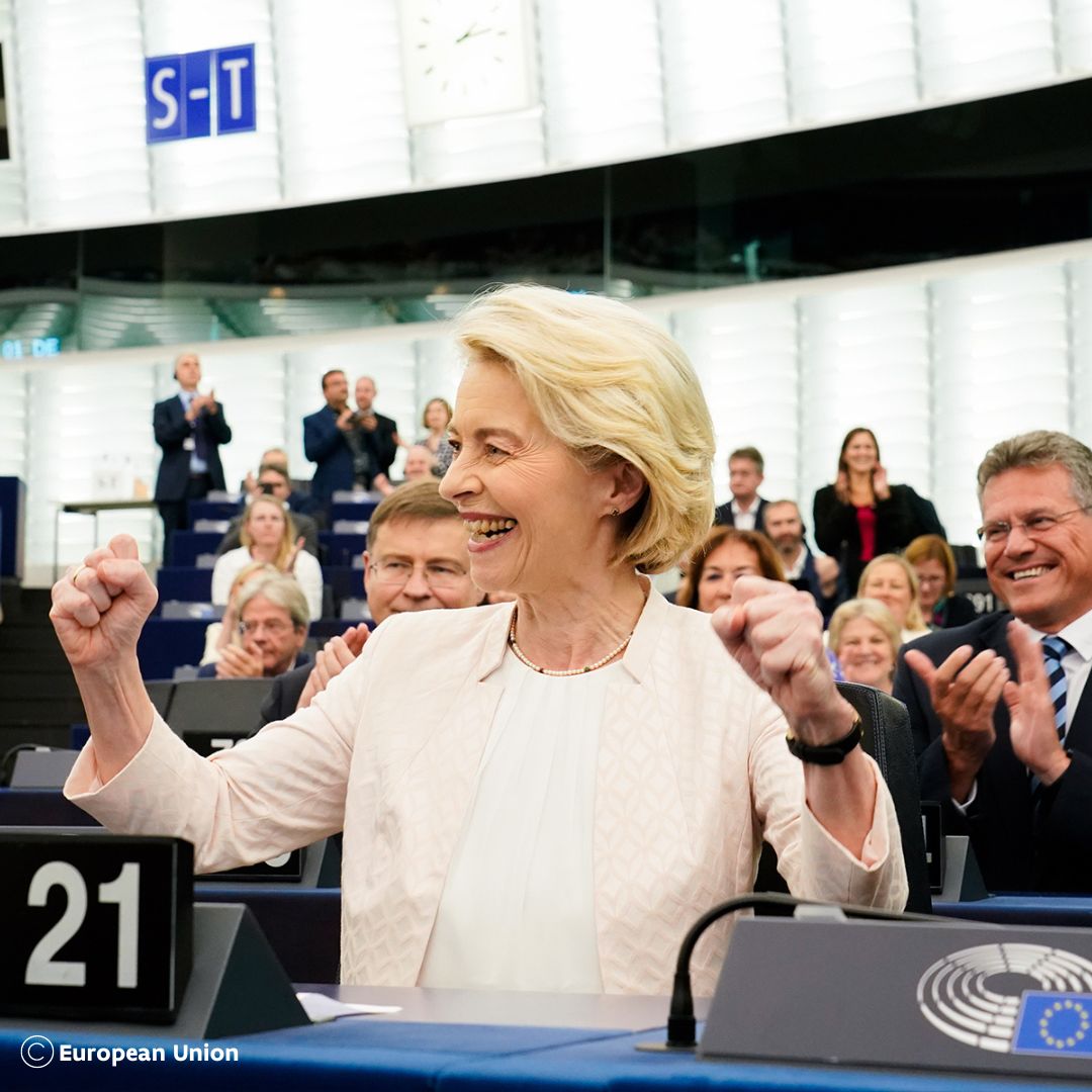 Ursula von der Leyen herverkozen als Commissievoorzitter