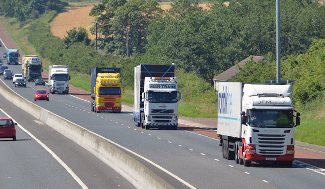 Europese Commissie wil uitstoot vrachtwagens en bussen met 90% verminderen